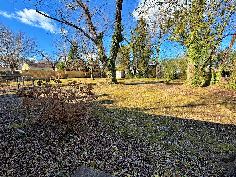 4838 Stanley Dr — Photo 4