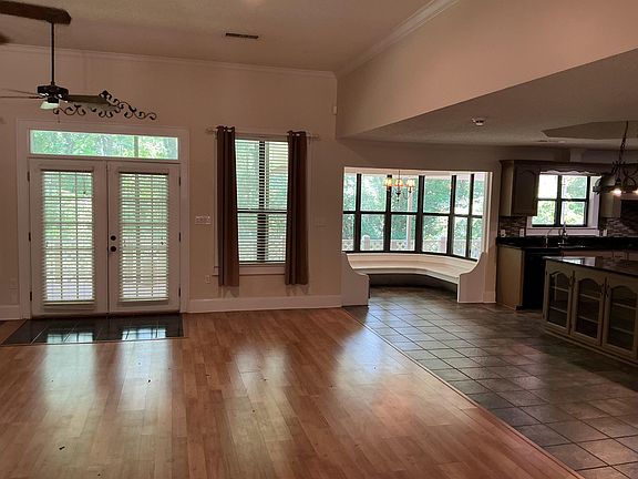 4th image of 25844 Soles Ln