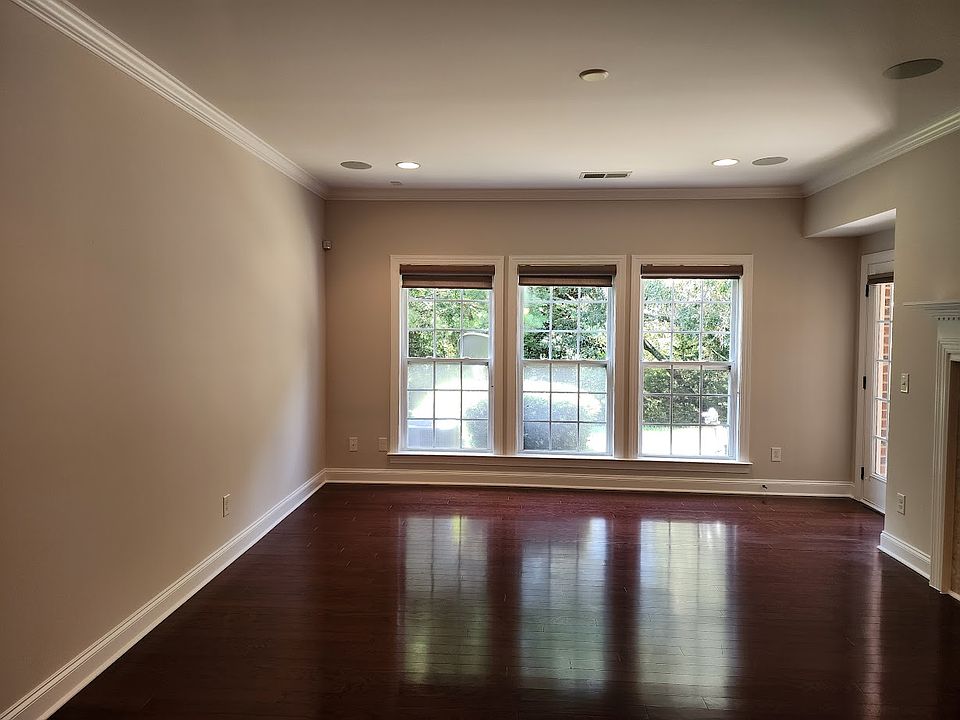 surround sound 5.1 ceiling speakers included.