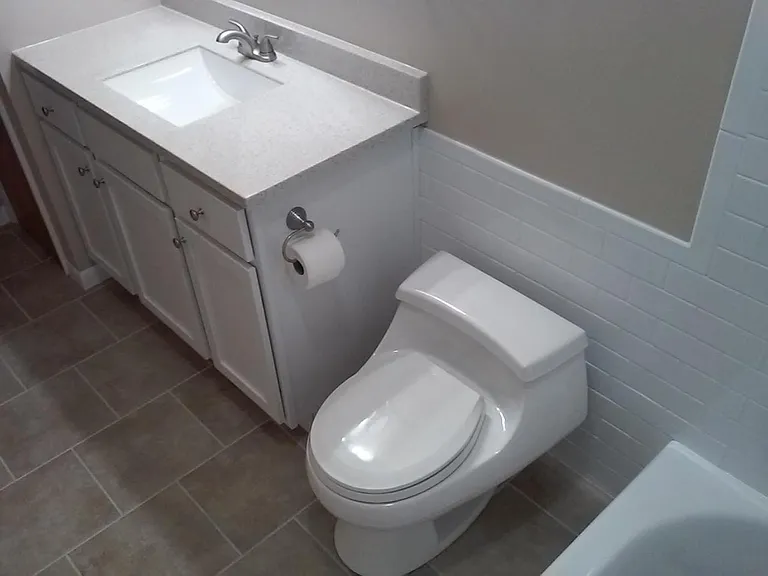 515 Hollendale Dr — Photo 7