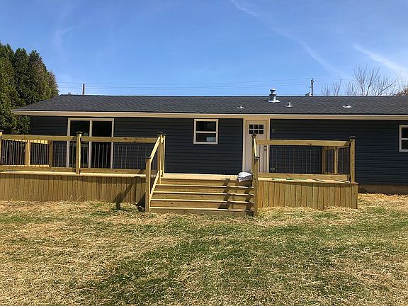 5th image of 924 Masters Ave