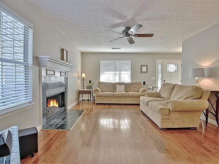 212 Brighton Path — Photo 12