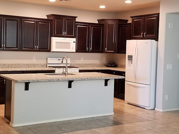 3rd image of 4216 W Magdalena Ln