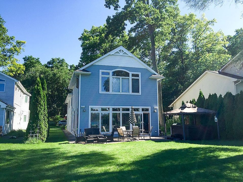 1st image of 8738 Aquaview St