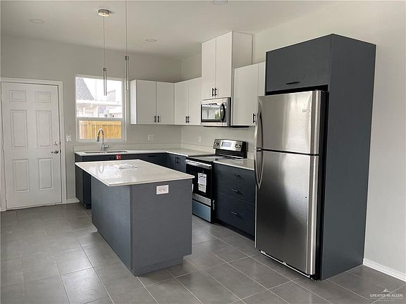 3rd image of 3401 Frio Ave #4