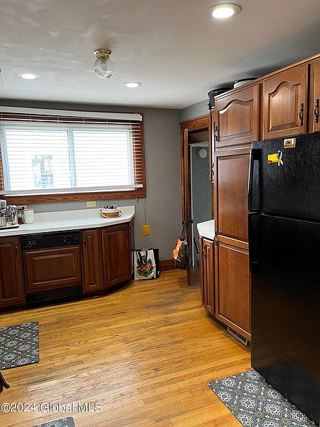 4th image of 4 Sarver Street