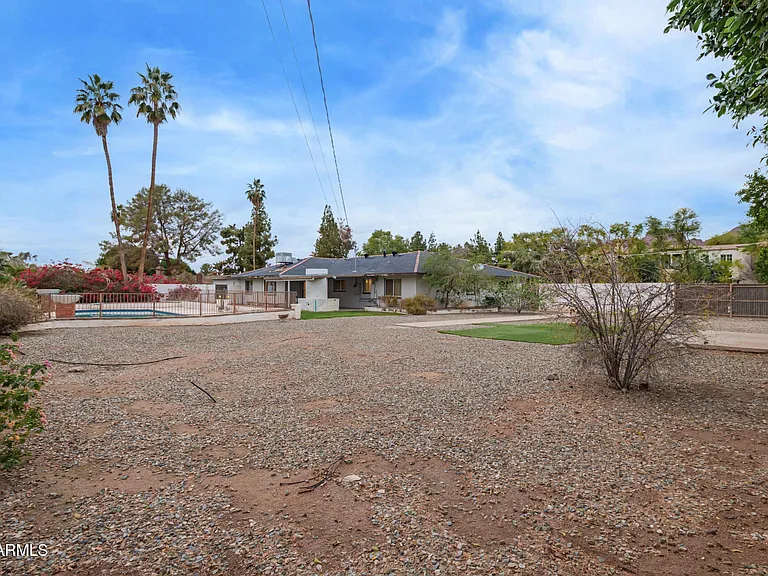 5401 E Exeter Blvd — Photo 45