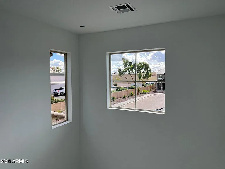 6006 W Hartford Ct — Photo 9