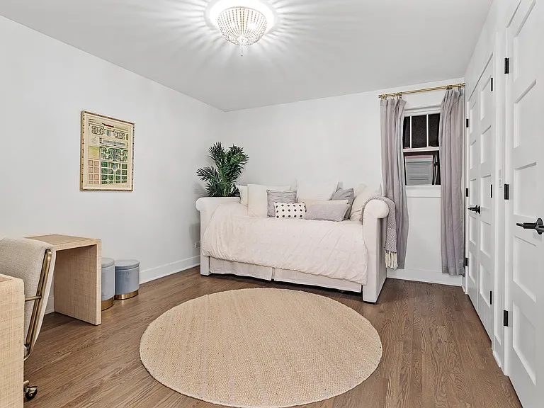 9850 Erie St #9850 — Photo 22