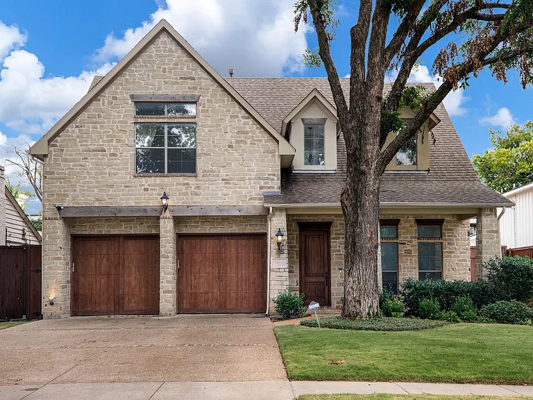 3606 S Versailles Ave — Photo 1