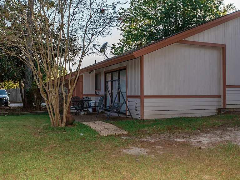 408 Club Villa — Photo 5