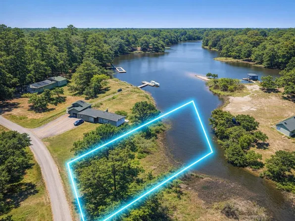 13 Mill Point Rd, Hayes, VA 23072