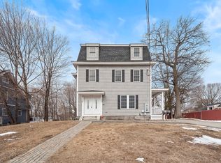 63 Varnum Ave, Lowell, MA 01854
