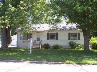 2283 Pioneer Dr, Beloit, WI 53511