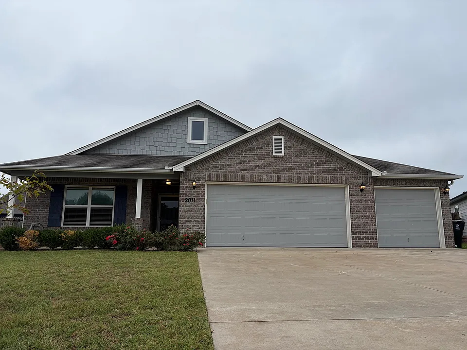 2011 W El Dorado Cir