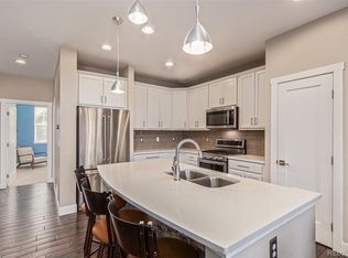 9835 W Hinsdale Place, Littleton, CO 80128