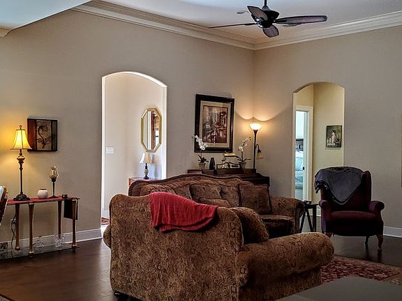 5th image of 3633 Summer Hill Cir