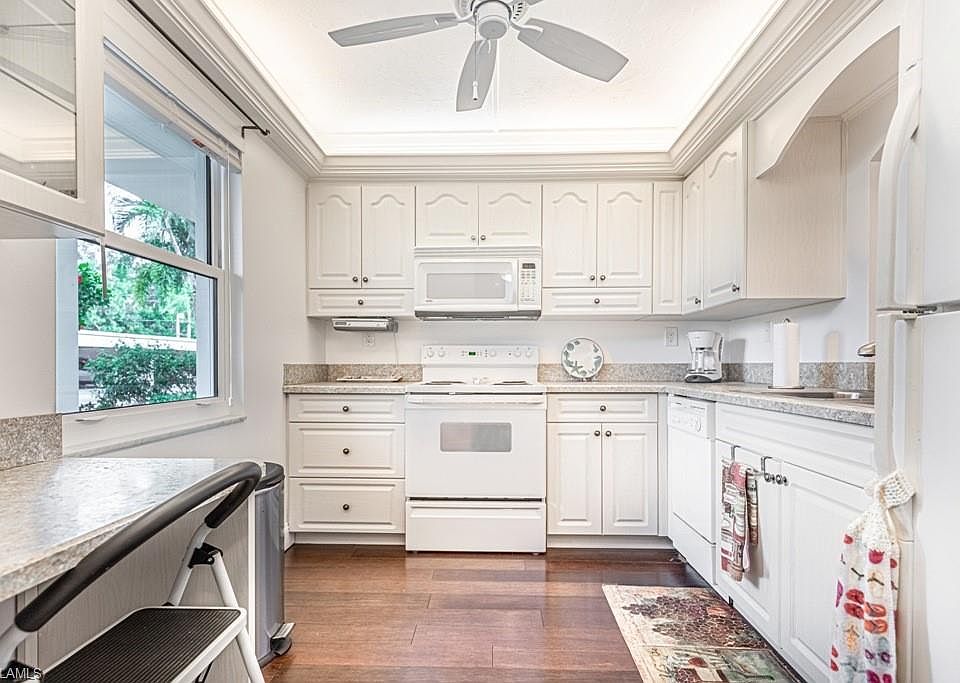 1st image of 1828 Pine Valley Dr APT 106