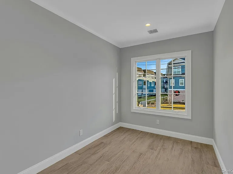 156 W Broadway #3 — Photo 14