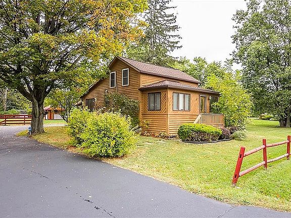 3rd image of 586 Plank Rd