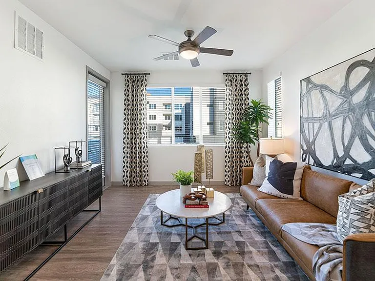 Kalon Luxury Apartments — Photo 9