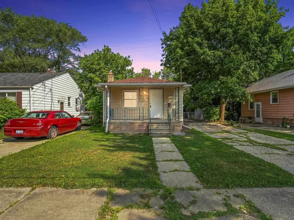 2622 Swayze St, Flint, MI 48503