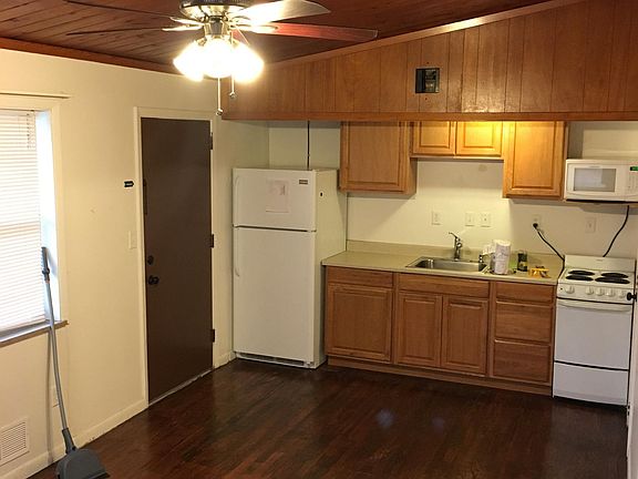 4th image of 438 Graves Ave APT A