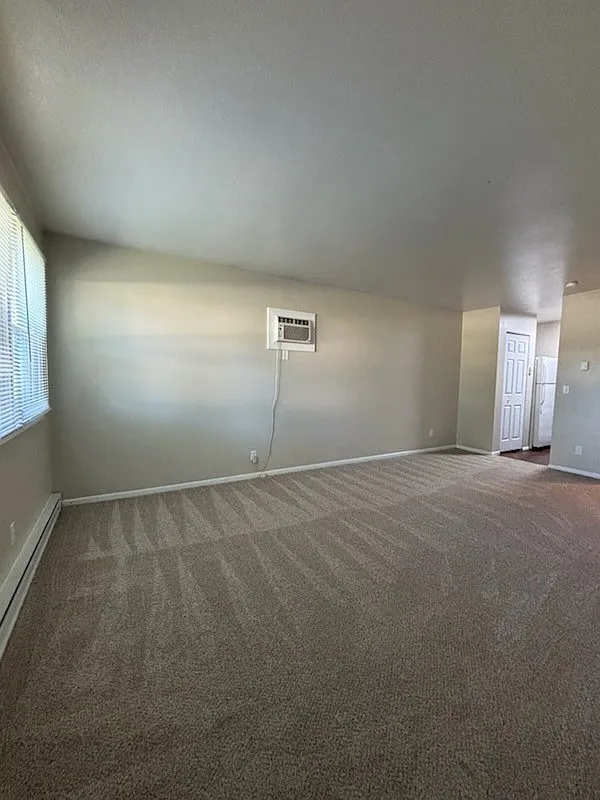 Tecumseh Townhomes - 700-B — Photo 1