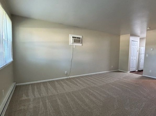 700 Waskin Dr APT B