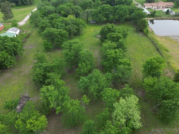21370 County Road 1610, Stonewall, OK 74871