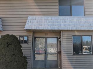 19 Cedarland Ct, Cromwell, CT 06416