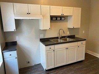 2nd image of 151 Grove Ave