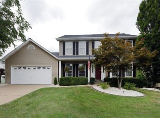 510 Brookneal Dr, Saint Charles, MO