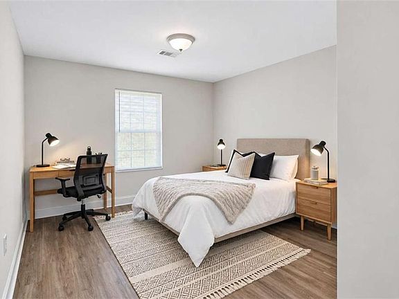 5th image of 205 Neil St #6