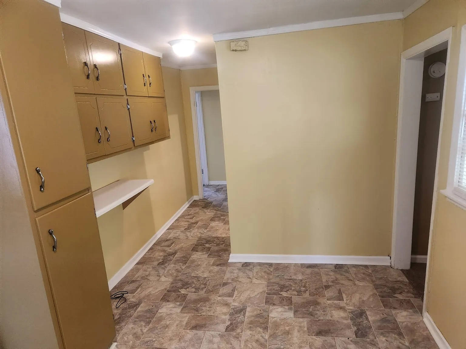 3 bed, 1492 sqft, $1,750 — Photo 3
