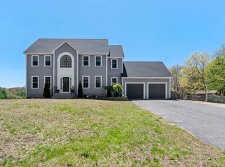 40 Eber Taft Rd, Uxbridge, MA 01569
