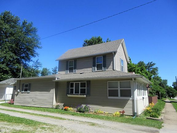 4th image of 409 N D St