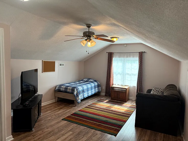 1609 Emmerton Ct — Photo 61