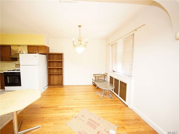 4th image of 50-45 69th St