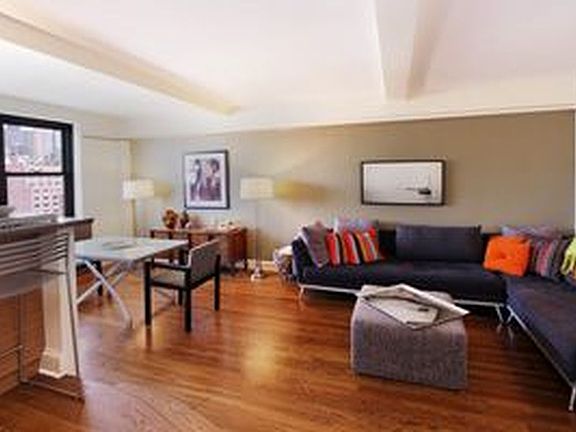 4th image of 200 W 20th St #1409/10