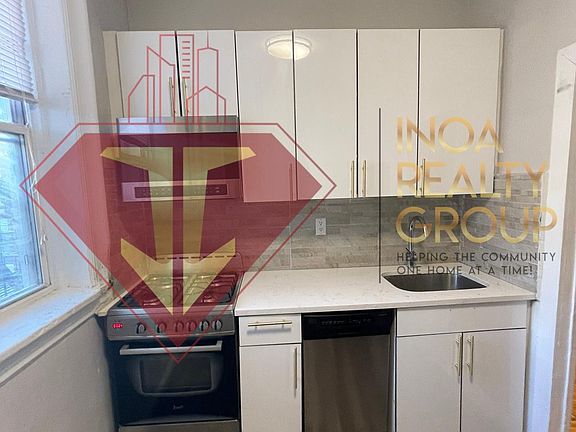 3rd image of 631 Bergen Ave #202
