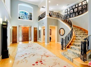 3343 Clerendon Rd, Beverly Hills, CA 90210