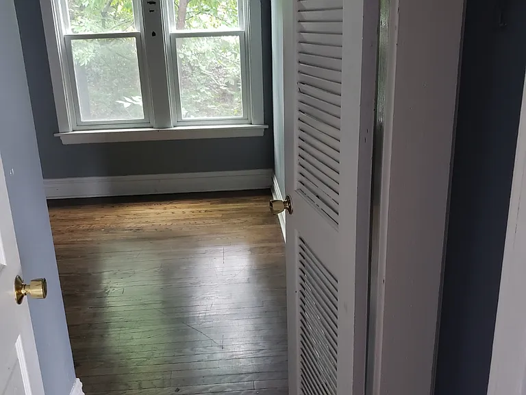 5024 W Winona St #1 — Photo 3