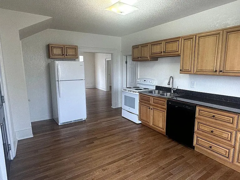 404 S Marion St — Photo 58