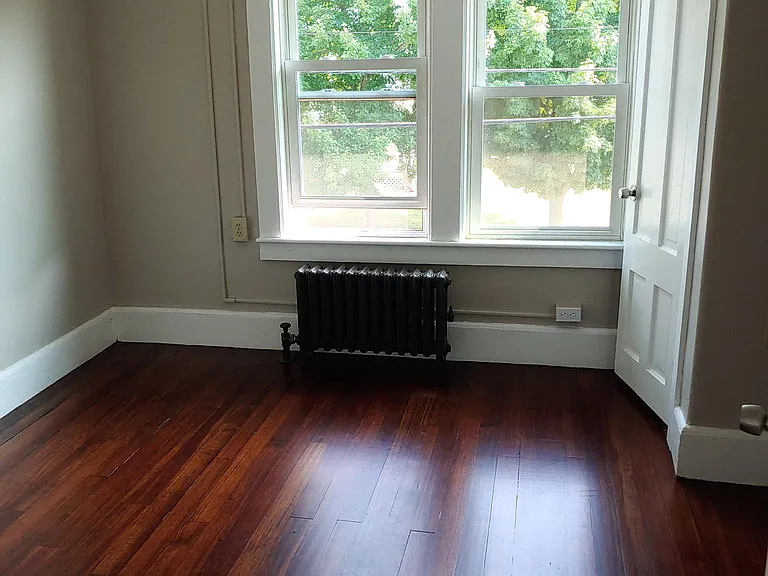 1st bedroom