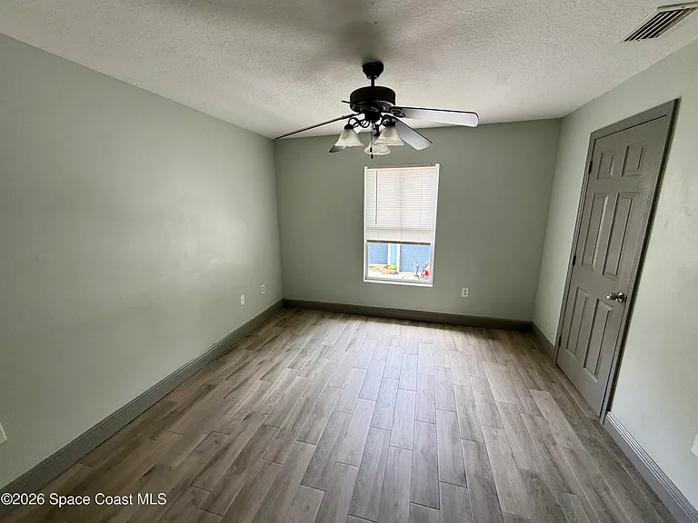 915 Twisting Branch Ct — Photo 23