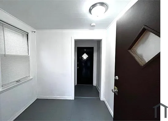 3 bed, $1,700 — Photo 2
