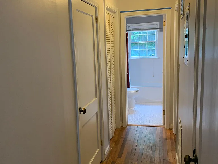 703 Ormewood Ave SE #B — Photo 8