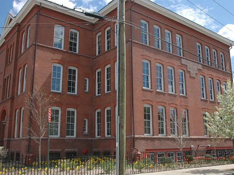 45 Nash St #20 — Photo 1