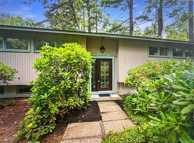 9 Flintlock Ln
